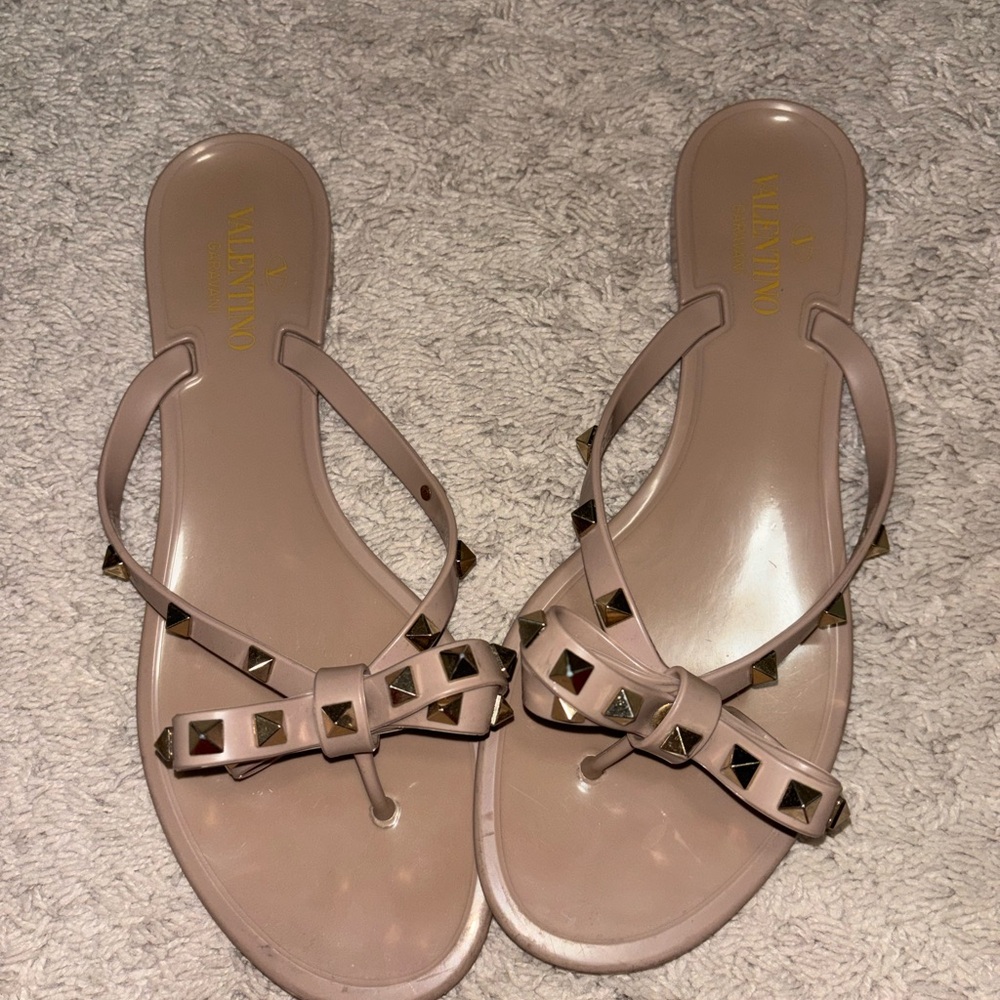 Valentino Rockstud
